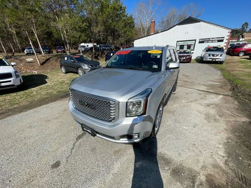 Used 2017 GMC Yukon Denali w/ Open Road Package image 15