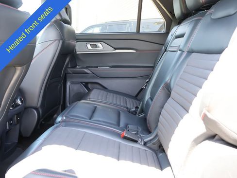 Used 2025 Ford Explorer ST-Line w/ ST-Line Street Pack AWD/4WD image 19