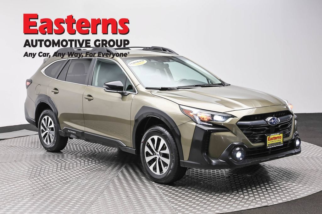 Used 2024 Subaru Outback Premium AWD/4WD image 3