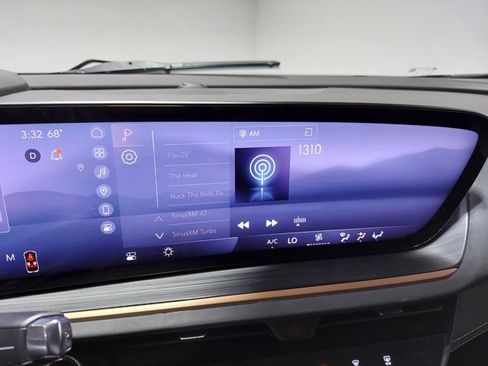 Certified 2025 Buick Envision Sport Touring image 32