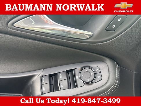 Used 2025 Buick Encore GX Preferred FWD image 18