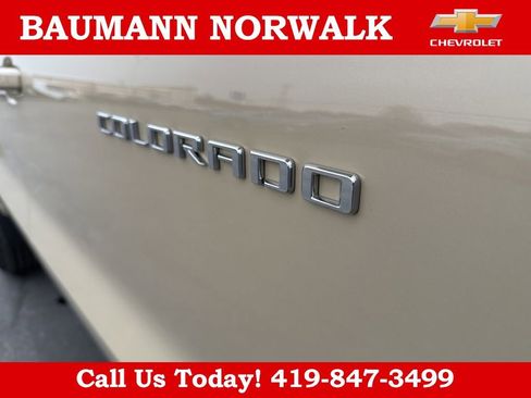 Used 2024 Chevrolet Colorado Z71 w/ Z71 Convenience Package 2 AWD/4WD image 21