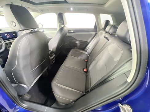 Used 2022 Volkswagen Taos SE image 24