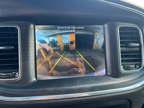 Used 2018 Dodge Charger R/T RWD image 19
