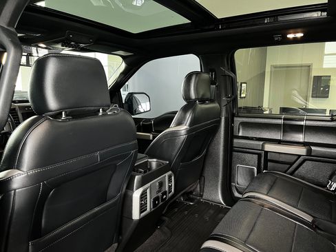 Used 2018 Ford F150 Raptor w/ Equipment Group 802A Luxury image 18