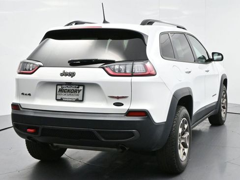 Used 2022 Jeep Cherokee Trailhawk w/ Premium Leather Package AWD/4WD image 6
