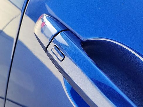 Certified 2022 Nissan Rogue SL w/ SL Premium Package image 11