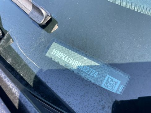 Used 2024 Ford Edge SEL image 29