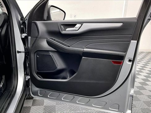 Used 2023 Ford Escape Platinum image 24