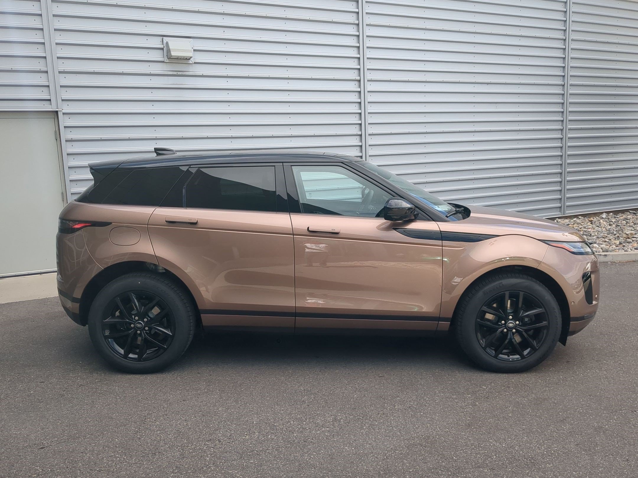 New 2026 Land Rover Range Rover Evoque S AWD/4WD image 4