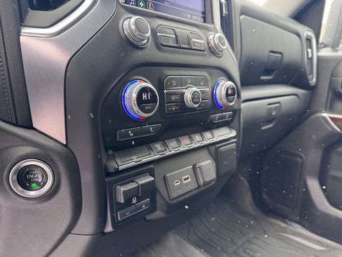 Used 2021 GMC Sierra 3500 SLE w/ SLE Convenience Package image 19