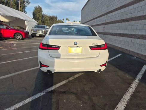 Used 2021 BMW 330i Sedan w/ Premium Package RWD image 5