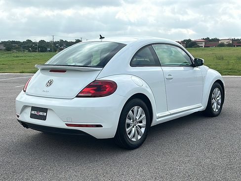 Used 2019 Volkswagen Beetle 2.0T Final Edition SEL image 8