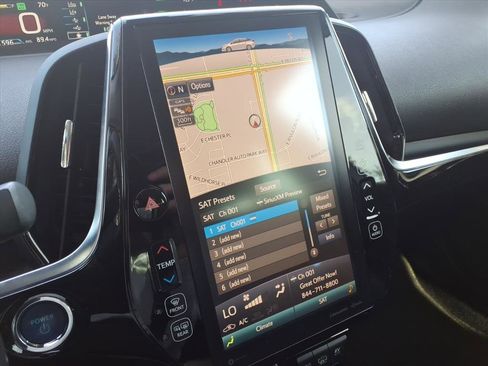 Certified 2020 Toyota Prius Prime XLE image 20