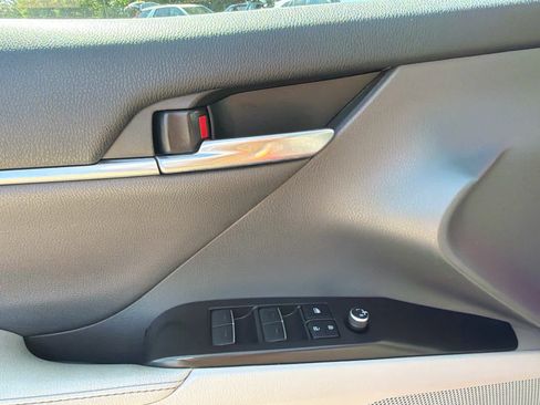 Used 2023 Toyota Camry XLE FWD image 18