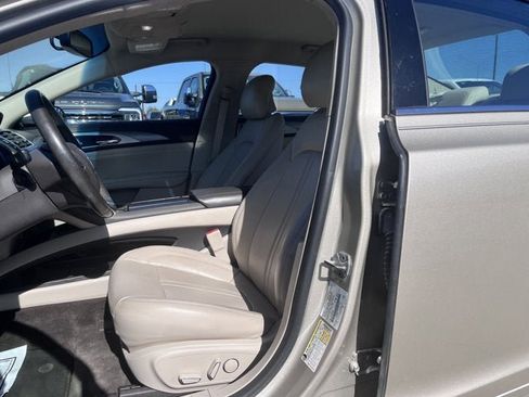 Used 2017 Lincoln MKZ Premiere image 7