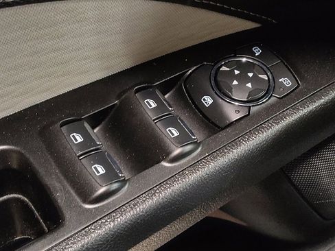 Used 2020 Ford Fusion SE w/ Equipment Group 151A image 27