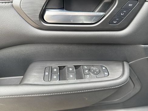 New 2026 Nissan Armada SL w/ Captain's Chari Seat Package RWD image 19