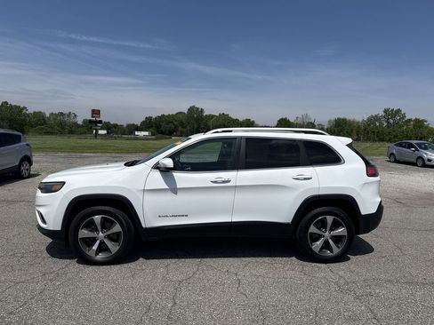 Used 2019 Jeep Cherokee Limited AWD/4WD image 5