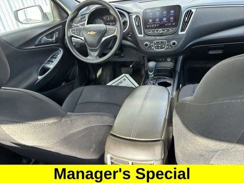 Used 2024 Chevrolet Malibu LT image 37