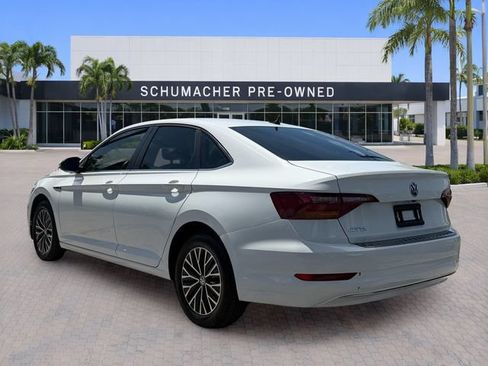 Used 2019 Volkswagen Jetta SEL w/ Cold Weather Package FWD image 5