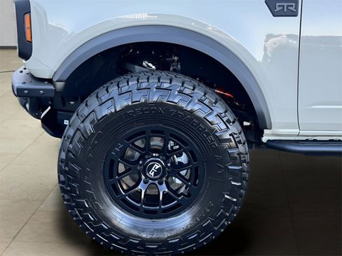 New 2025 Ford Bronco Badlands image 38