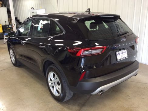 Used 2023 Ford Escape AWD image 3