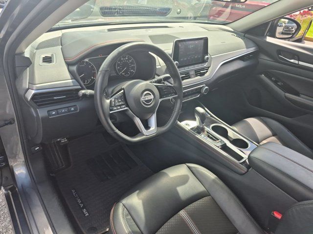 Used 2025 Nissan Altima 2.5 SR FWD image 15