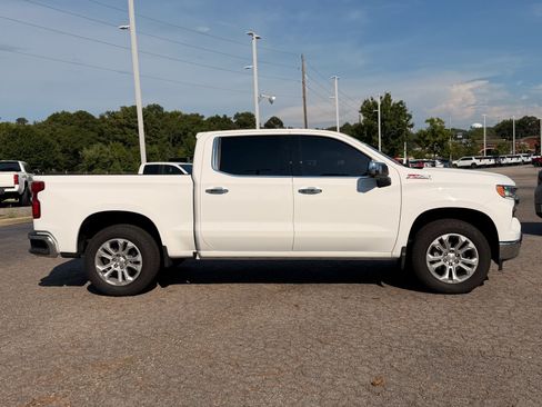 Used 2025 Chevrolet Silverado 1500 LTZ w/ LTZ Premium Package AWD/4WD image 13