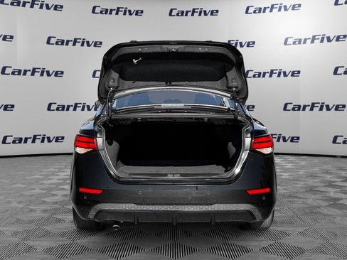 Used 2024 Nissan Sentra SV FWD image 11
