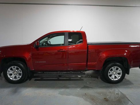 Used 2022 Chevrolet Colorado LT image 2