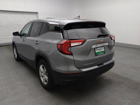 Used 2023 GMC Terrain SLE FWD image 5