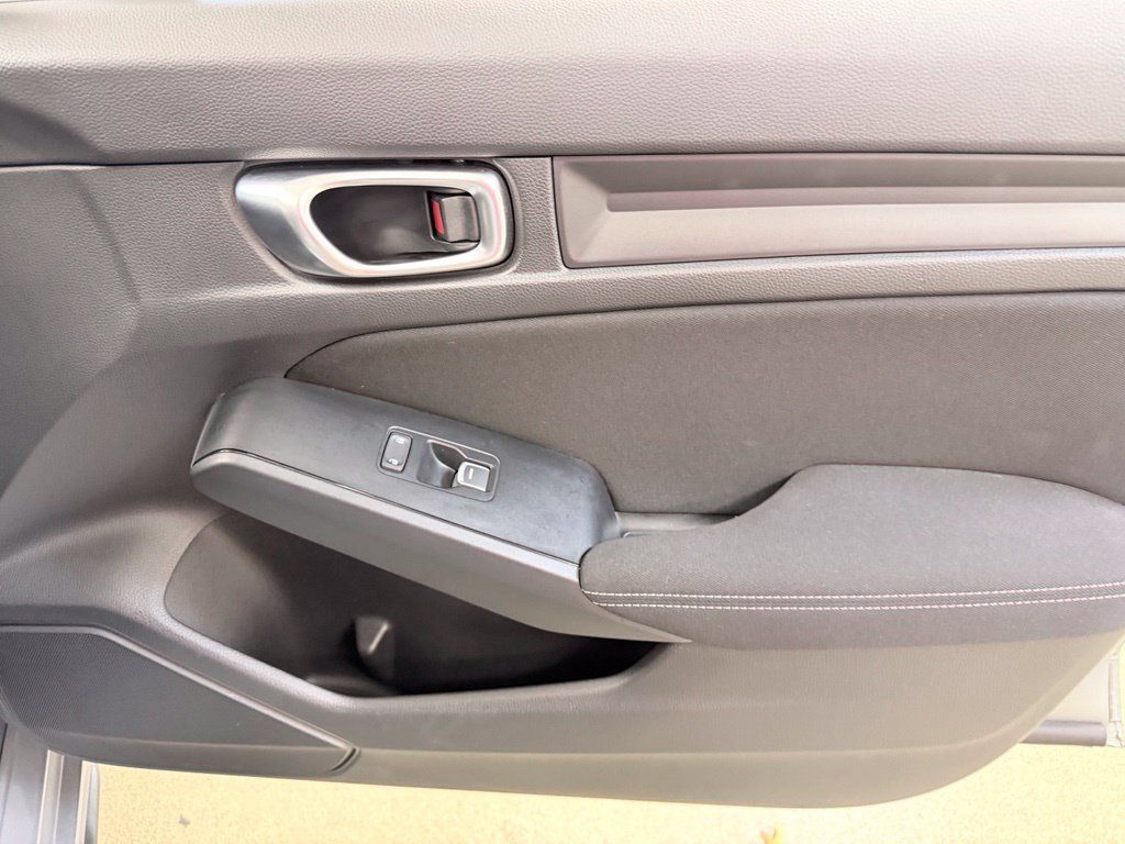 Used 2024 Honda Civic LX image 32