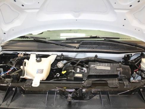 Used 2014 Chevrolet Express 3500 image 28
