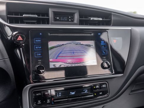 Used 2019 Toyota Corolla LE FWD image 28