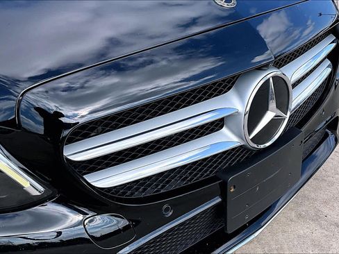 Used 2021 Mercedes-Benz C 300 Sedan image 30