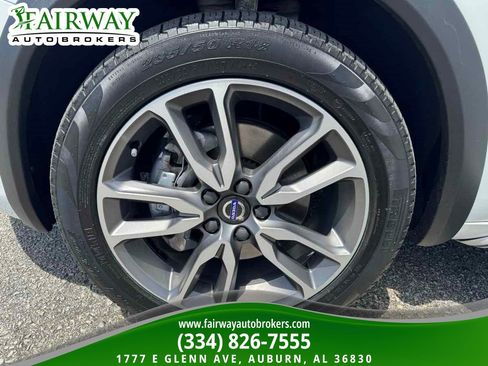Used 2018 Volvo V60 T5 Cross Country AWD/4WD image 31