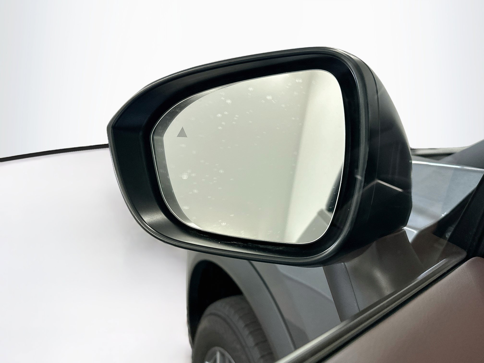 Used 2023 Nissan Rogue S AWD/4WD image 16