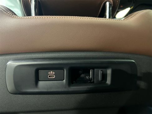 Used 2023 BMW X5 xDrive40i w/ M Sport Package image 24