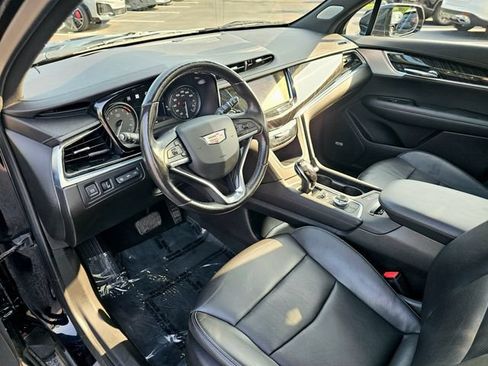 Used 2021 Cadillac XT6 Premium Luxury AWD/4WD image 14