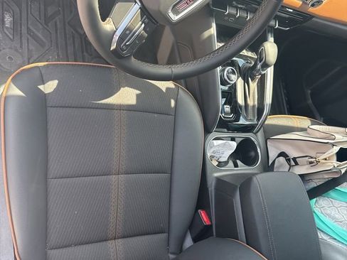 Used 2026 GMC Canyon AT4 AWD/4WD image 17
