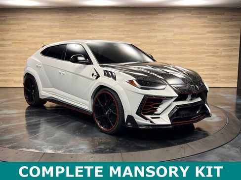 Used 2019 Lamborghini Urus AWD/4WD image 1