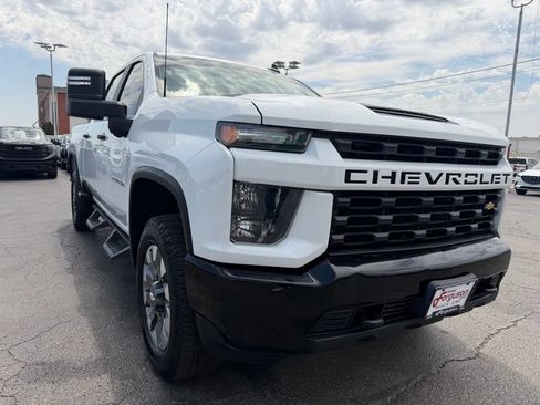 Used 2022 Chevrolet Silverado 2500 Custom w/ Custom Value Package AWD/4WD image 14