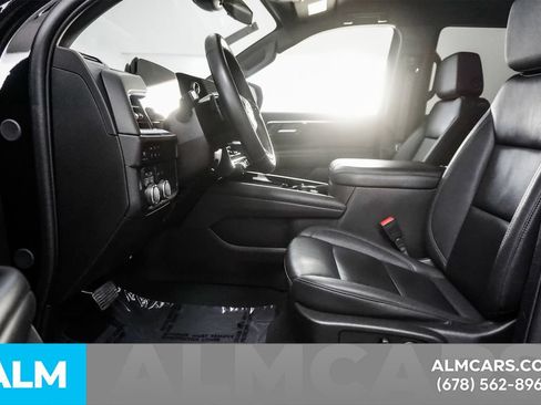 Used 2025 Chevrolet Tahoe LT AWD/4WD image 16