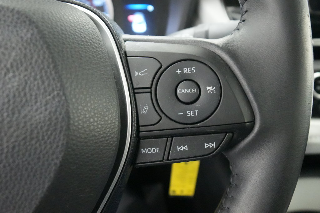 Used 2020 Toyota Corolla SE FWD image 28