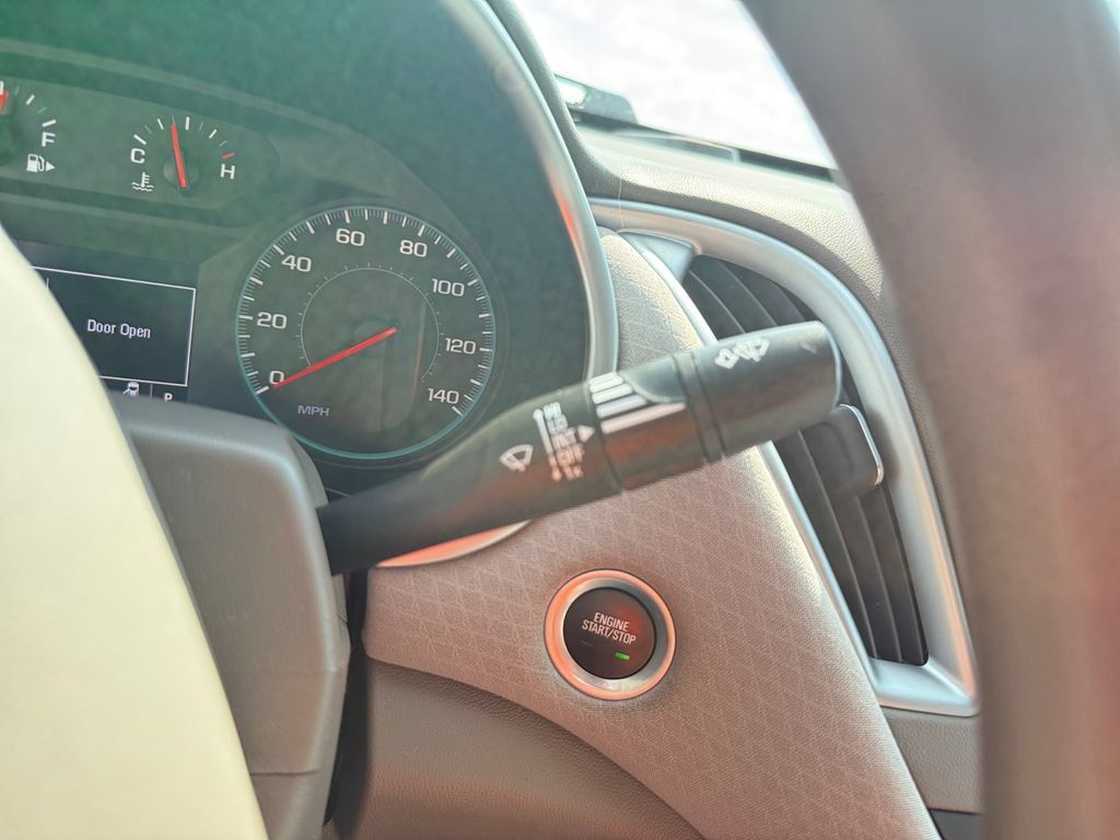 Used 2024 Chevrolet Malibu LT FWD image 38