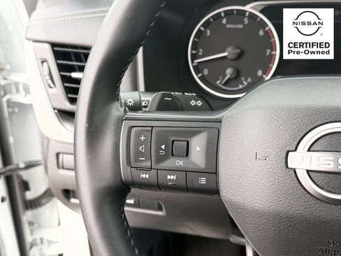 Certified 2025 Nissan Rogue SV FWD image 21