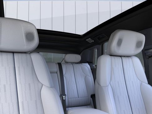 New 2026 Cadillac Lyriq Premium Luxury AWD/4WD image 24