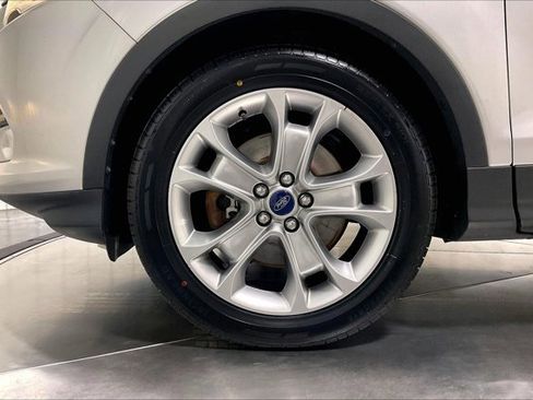 Used 2015 Ford Escape Titanium image 9
