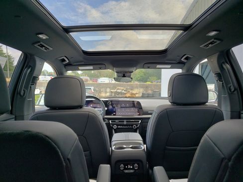 New 2026 Chevrolet Traverse High Country w/ LPO, Floor Liner Package image 35